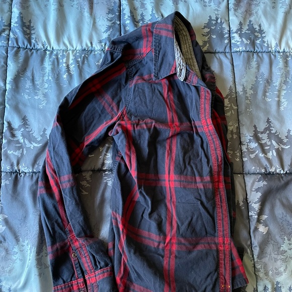 Carharrtt long sleeve plaid button down shirt - Picture 4 of 6